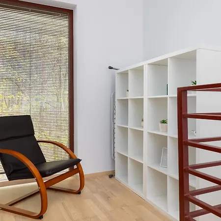 Spacious In With Parking And Seasonal Swimming Pool By Renters Prestige 아파트 *