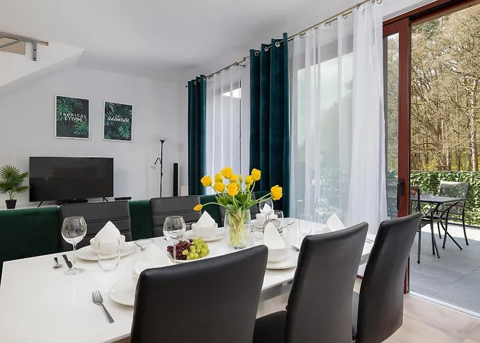 Spacious In With Parking And Seasonal Swimming Pool By Renters Prestige Appartement