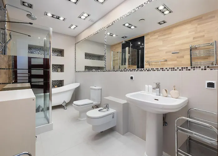 Spacious In With Parking And Seasonal Swimming Pool By Renters Prestige * Wisełka